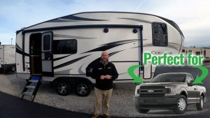 Cougar 23MLS – The perfect fifth wheel for a half-ton truck!